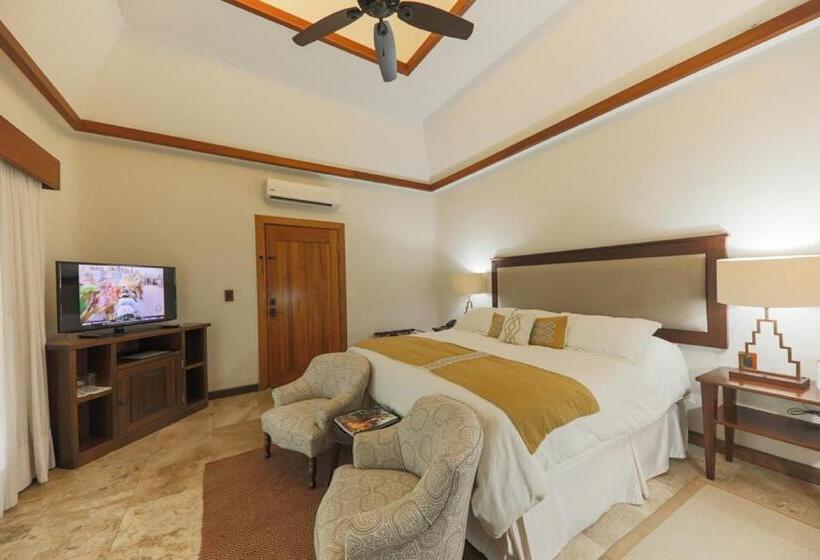 سوییت جونیور, Bolontiku Boutique Hotel & Spa