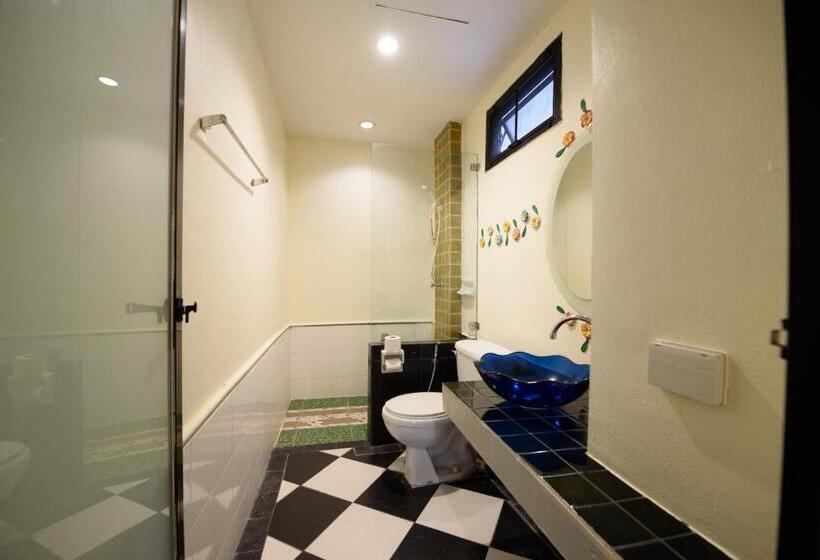 带阳台的三人标准间, Chana Place Lanna