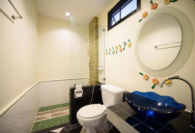 带阳台的三人标准间, Chana Place Lanna