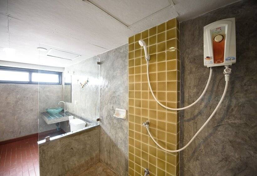 标准间, Chana Place Lanna