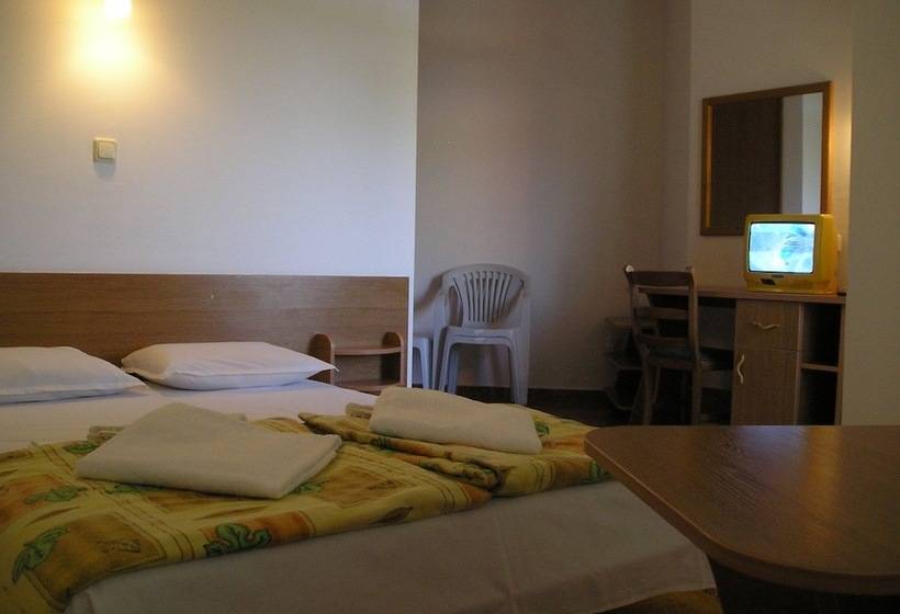 스탠다드 발코니 룸, Family Hotel Sunarita