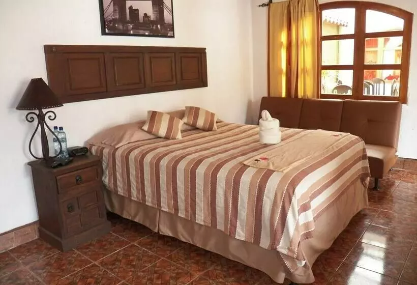 اتاق استاندارد, Ciudad Condal