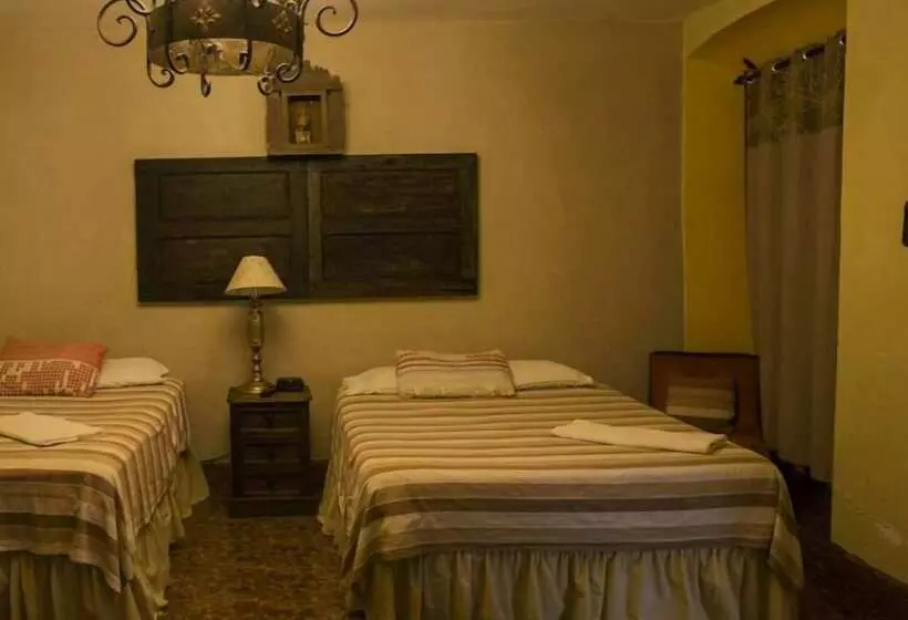 اتاق استاندارد, Ciudad Condal
