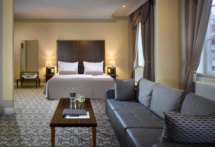Полулюкс, Grandezza Hotel Luxury Palace