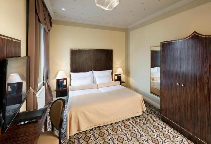 اتاق استاندارد یک نفره, Grandezza Hotel Luxury Palace