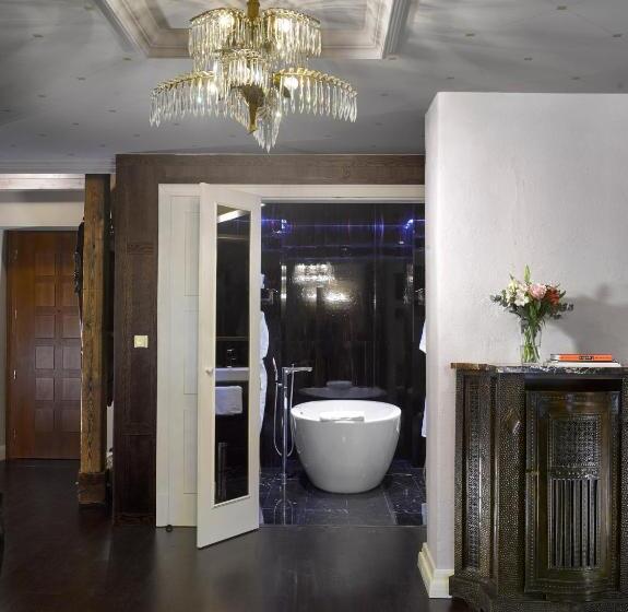 سوییت, Grandezza Hotel Luxury Palace