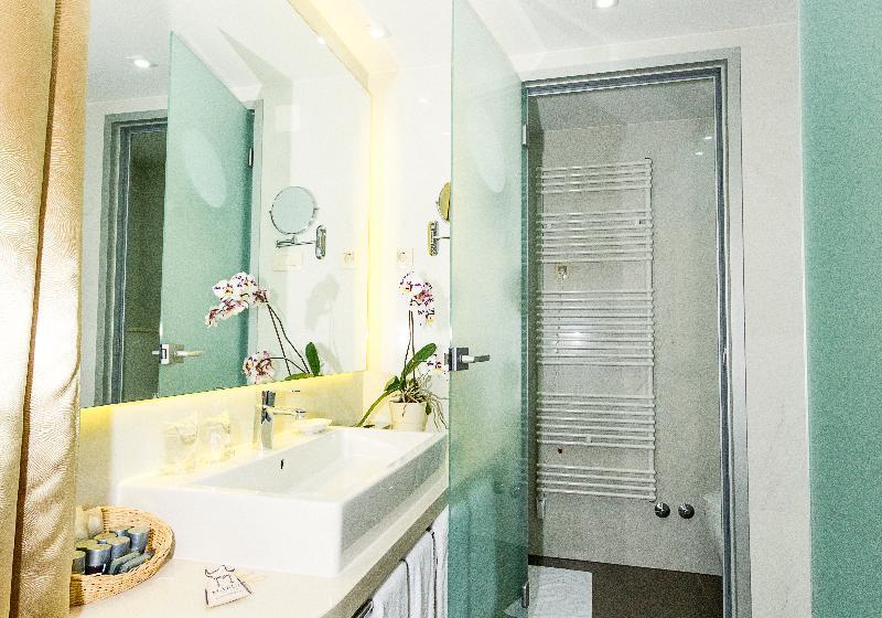 高级大房间, Marul