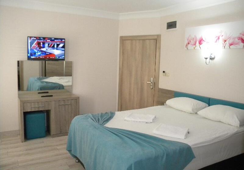 Standard Szoba, Sava