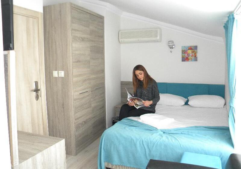 Standard Szoba, Sava