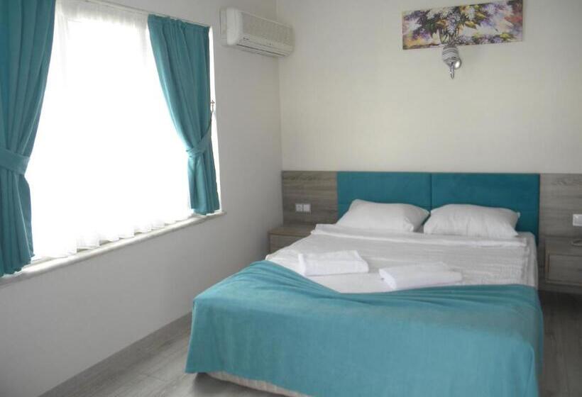 Standard Szoba, Sava