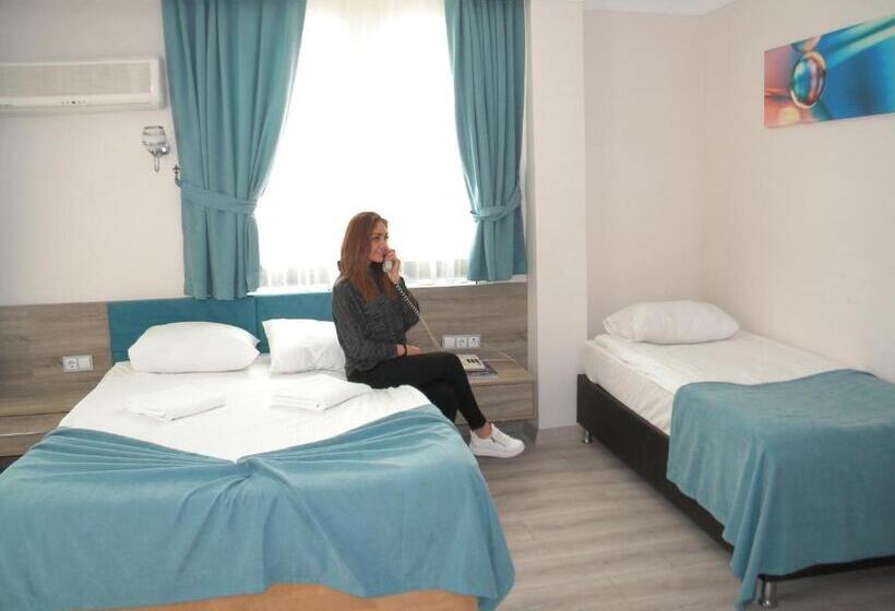 Háromágyas Standard Szoba, Sava