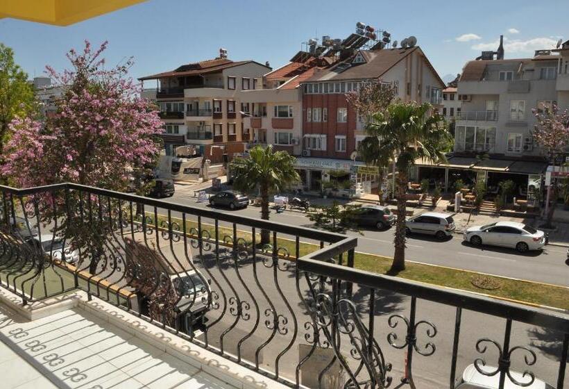 Háromágyas Standard Szoba, Sava