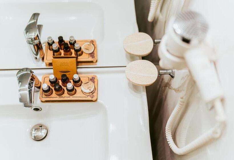 스탠다드 룸 킹사이즈 침대, Sungarden Golf & Spa Resort