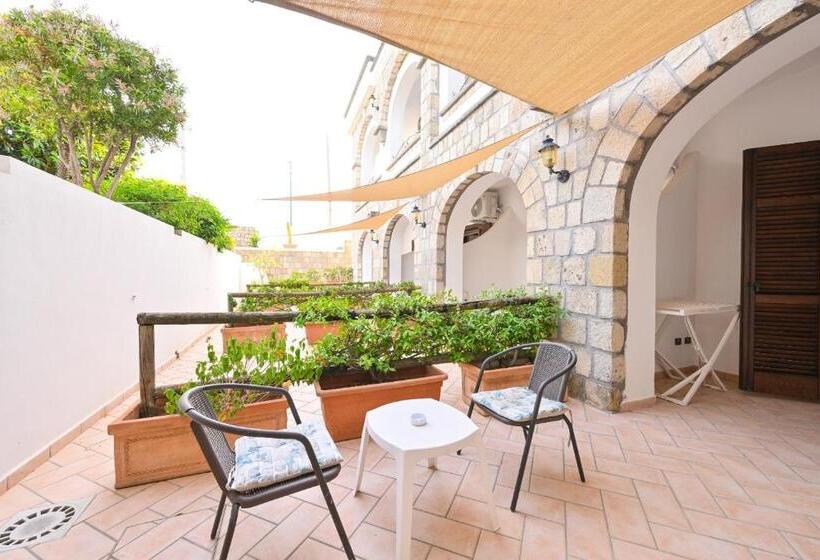 Quarto Triplo Clássico, Tenuta Villa Tara