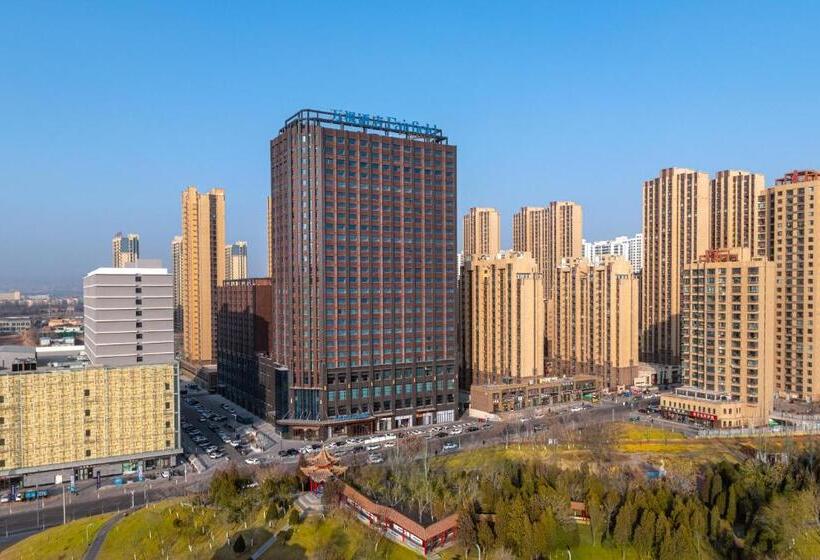 Номер Стандарт 2 Двуспальные Кровати, Fairfield By Marriott Baiyin Downtown