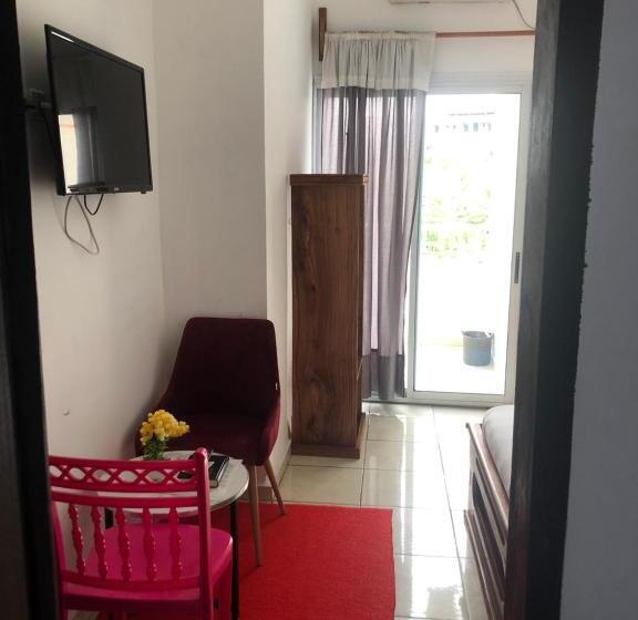 اتاق لوکس با بالکن, La Grace Kribi