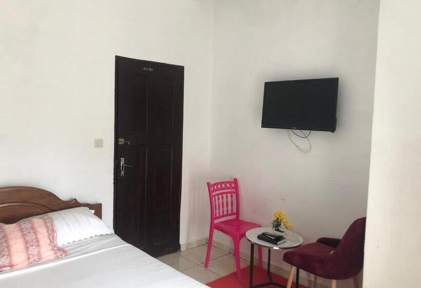 اتاق لوکس با بالکن, La Grace Kribi