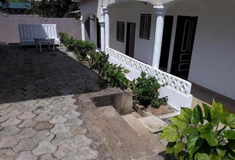 اتاق استاندارد, La Grace Kribi