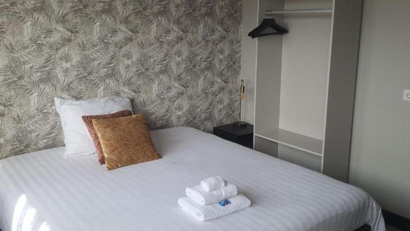 חדר אקונומי, Sientjes Boetiek