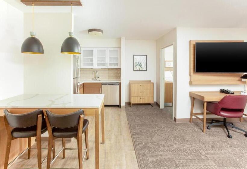 غرفة قياسية سرير كينج لذوى الإحتياجات الخاصة, Staybridge Suites   San Bernardino   Loma Linda