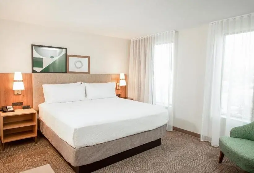 身障者適用キングサイズベッドルーム, Staybridge Suites   San Bernardino   Loma Linda