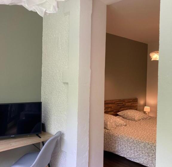 家庭套房, L Auberge De La Goutille