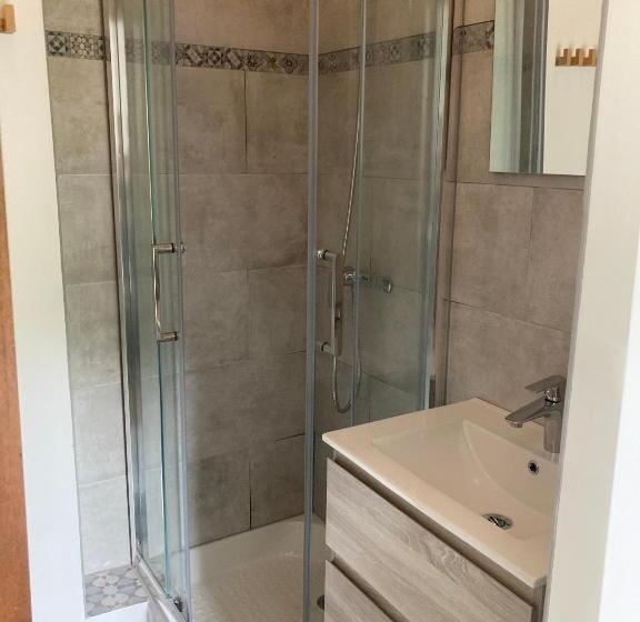 带1个卧室带花园景观的公寓, L Auberge De La Goutille