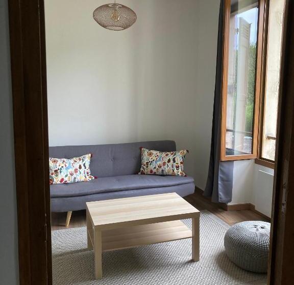 带1个卧室带花园景观的公寓, L Auberge De La Goutille