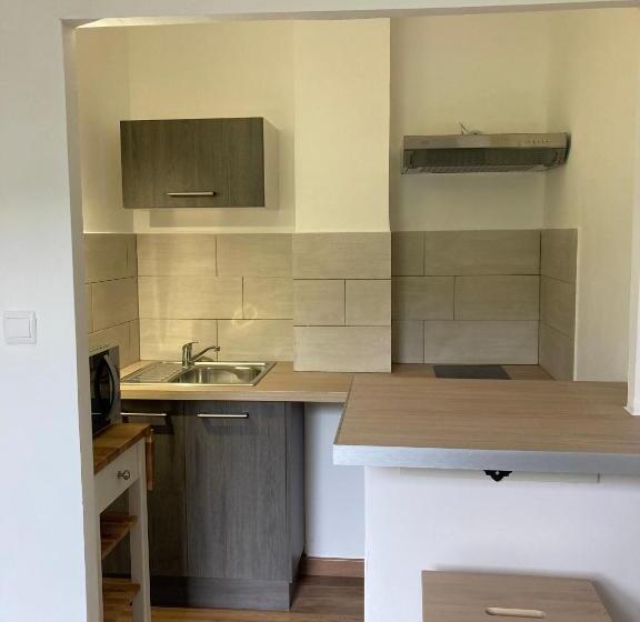 带1个卧室带花园景观的公寓, L Auberge De La Goutille