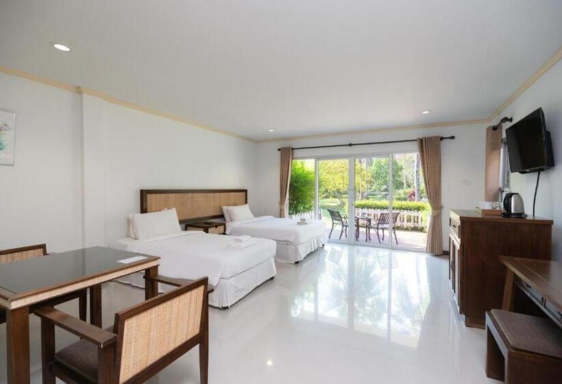 اتاق لوکس با چشم‌انداز باغ, Thara Cholapruek Resort   Sha Extra Plus