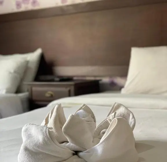 プールの見えるデラックスルーム, Thara Cholapruek Resort   Sha Extra Plus