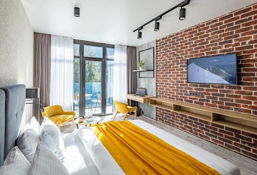 اتاق استاندارد با چشم‌انداز کوهستان, Wood Hotel Resort & Spa