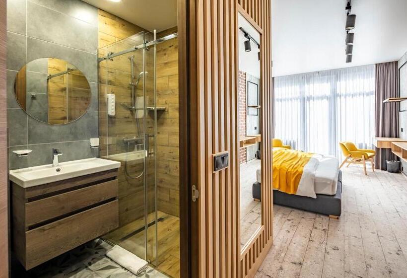 اتاق استاندارد با چشم‌انداز کوهستان, Wood Hotel Resort & Spa