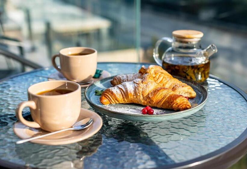 اتاق استاندارد با چشم‌انداز کوهستان, Wood Hotel Resort & Spa