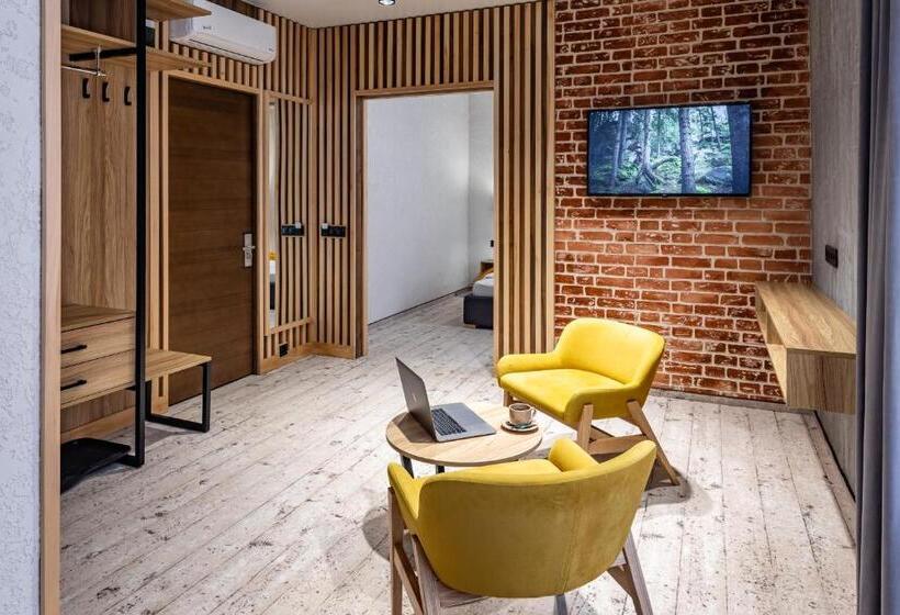 Люкс 2 Спальни, Wood Hotel Resort & Spa