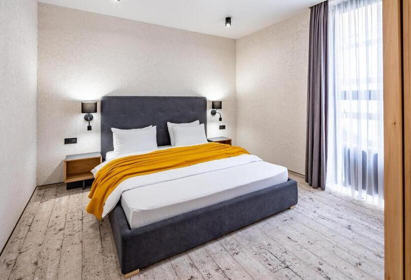 سوئیت 2 خوابه, Wood Hotel Resort & Spa