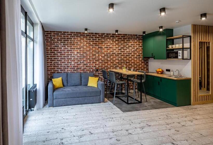 1 Bedroom Apartment Mountain View, Wood Hotel Resort & Spa