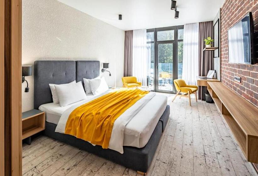 اتاق استاندارد با تراس و چشم‌انداز کوهستان, Wood Hotel Resort & Spa