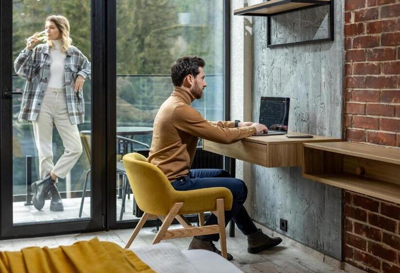 اتاق استاندارد سه نفره, Wood Hotel Resort & Spa