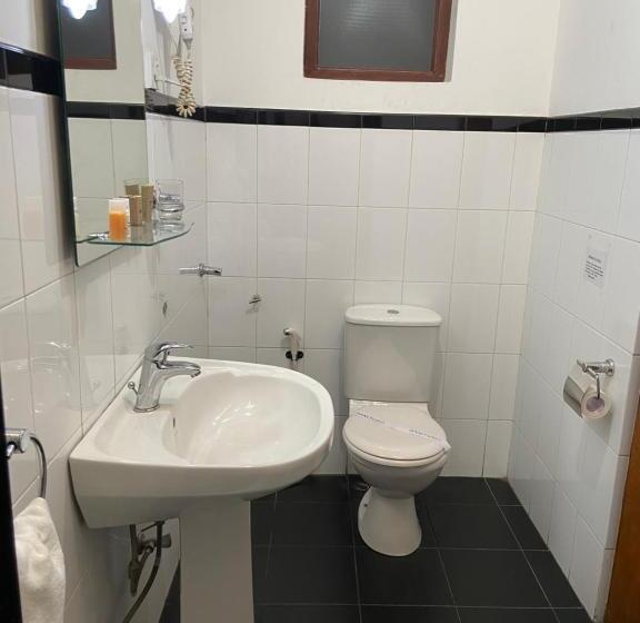 스탠다드 트리플 룸, Kandy Garden Villa