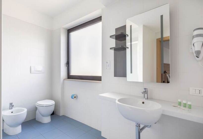 חדר סטנדרט יחיד, B&b Hotel Pomezia Roma