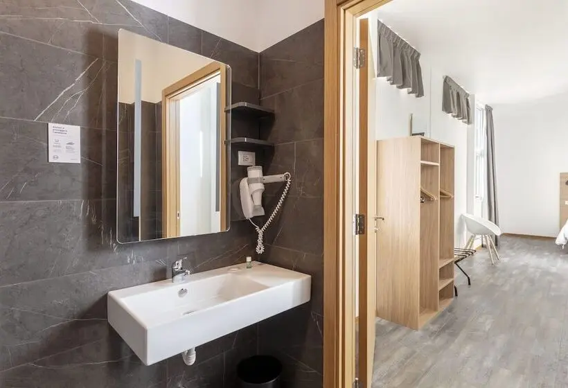 身障者適用シングルルーム, B&b Hotel Pomezia Roma