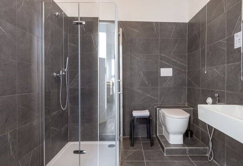 חדר סטנדרט יחיד מותאם לאדם עם מוגבלויות, B&b Hotel Pomezia Roma