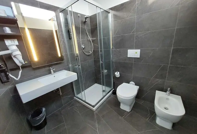 スーペリアシングルルーム, B&b Hotel Pomezia Roma