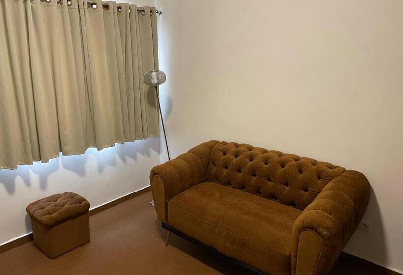 سوییت جونیور, Les Arcades