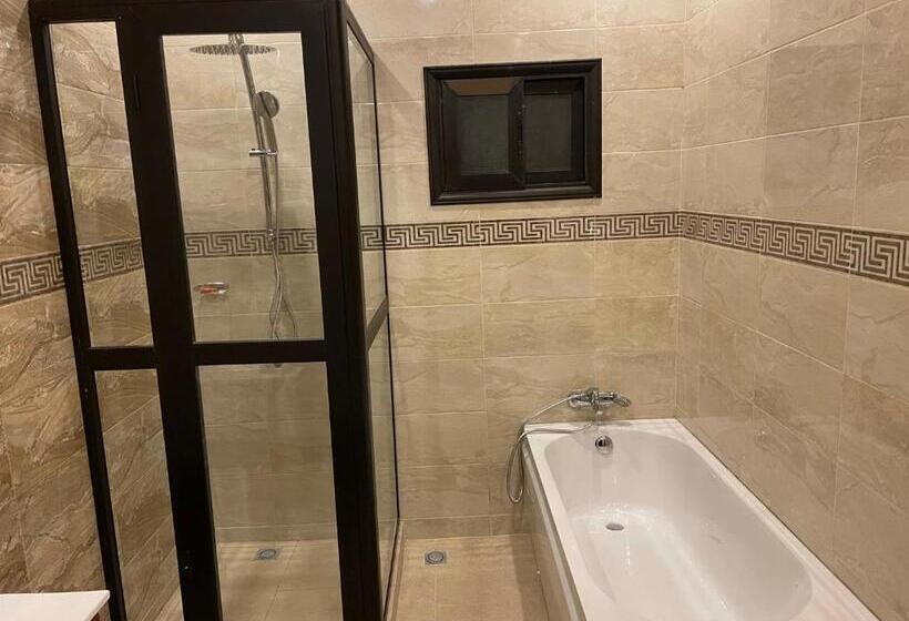 سوییت جونیور, Les Arcades