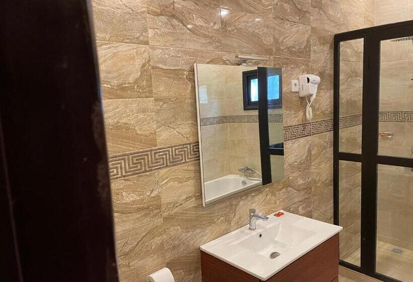 سوییت جونیور, Les Arcades