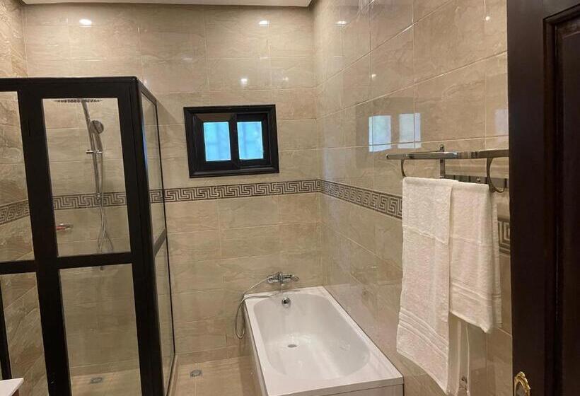 سوییت جونیور, Les Arcades