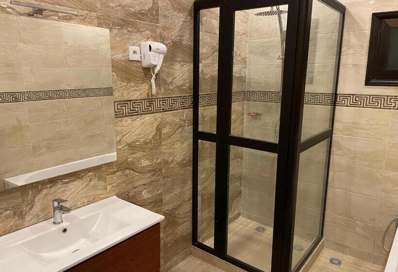 سوییت جونیور, Les Arcades