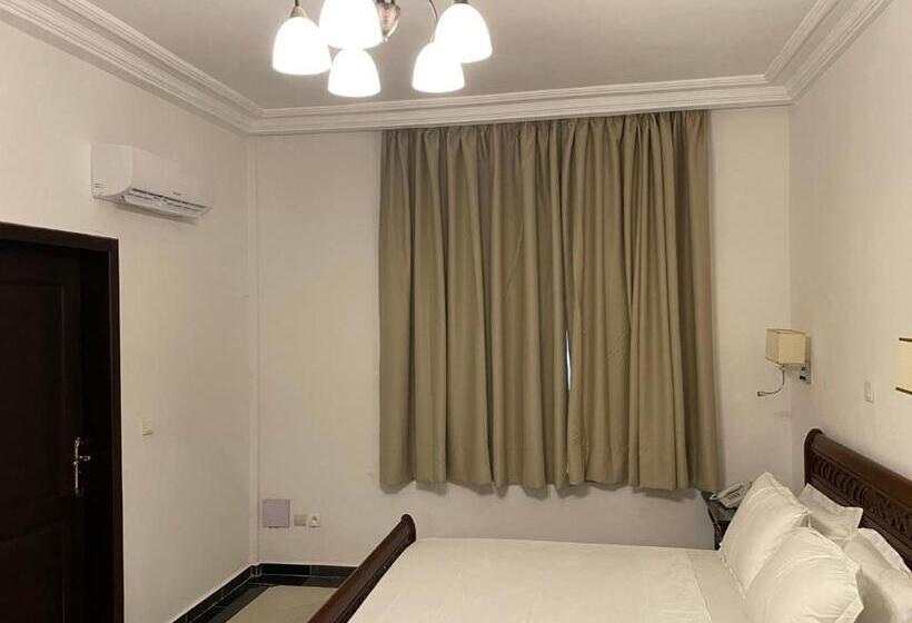 اتاق سوپریور, Les Arcades